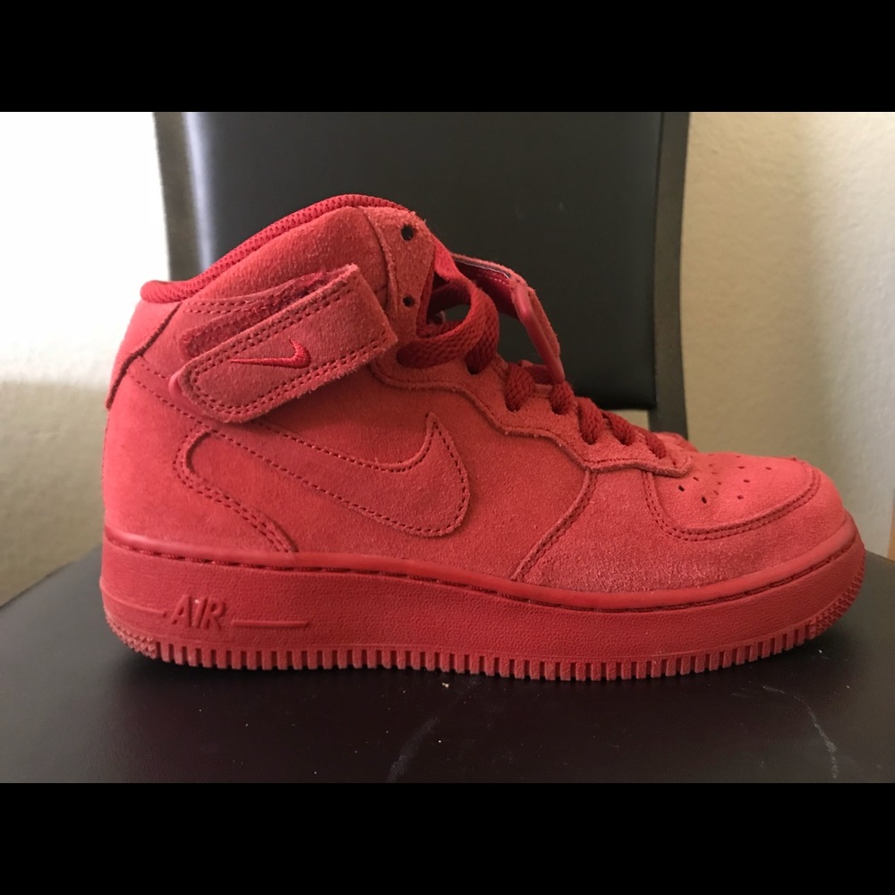 NIKE HIGH TOP AIR FORCE 1’s (RED)
